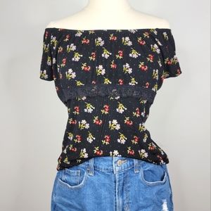 VINTAGE 90s Black Floral Short Sleeve Shirt
